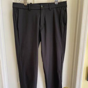 ***MENS LULULEMON COMMISSION SLIM PANTS***